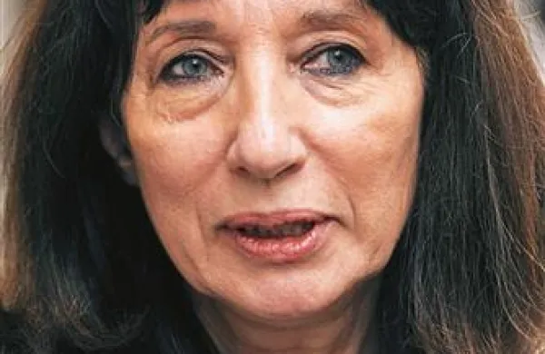 Mojca Škrinjar: “Šole ostanejo, gre le za to, da se administrativno združijo z večjo matično šolo.”