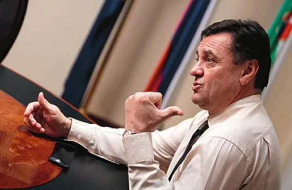 Predsednika Pozitivne Slovenije Jankovića bo na poslanskem stolčku predvidoma zamenjala Alenka Bikar