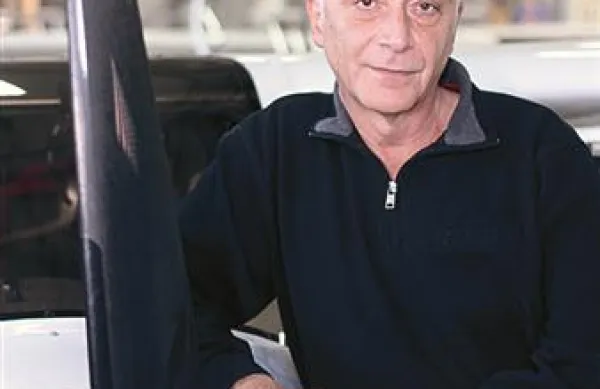 Nagrado za najboljšega direktorja je ob odprtju sejma Kapital 2012 v Ljubljani prejel direktor ajdovskega Pipistrela Ivo Boscarol