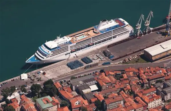 V Koper prihajajo križarke