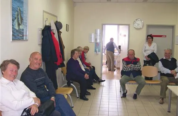 Ambulante in čakalnice v koprskem ZD so bile bolnikom včeraj na široko odprte, bolniki stavke niso občutili 