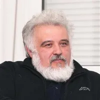 Milan Krek: “V spirali revščine se poraja vrsta značilnih bolezni, ki slabša kakovost življenja, botruje zgodnejši smrti, draži zdravljenje in botruje večji hospitalizaciji bolnih. Tega se moramo zavedati.”   
