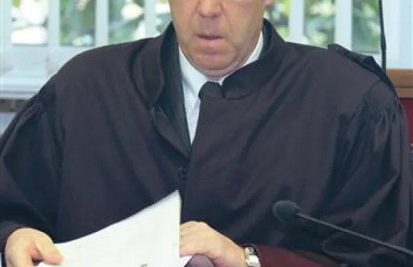  Damijan Terpin: “Mati bo povedala kaj več o sinovem vedenju, o duševnih težavah, ki naj bi jih imel v času zdravljenja odvisnosti od prepovedanih drog.”