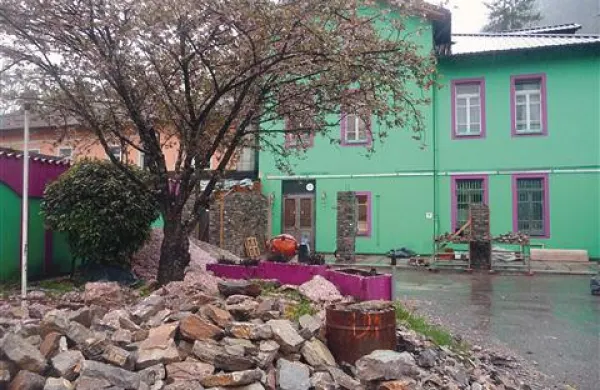 Paradiso bodo uredili tudi s kamnom, ki naj bi mu dal pridih domačnosti. Po nekaj letih bo spet delal tudi med festivalskim poletjem. 