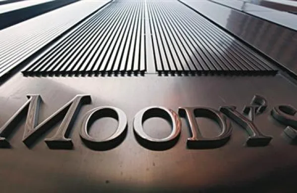 Bonitetna hiša Moody's je v sredo znižala oceno kreditnega tveganja za tri največje slovenske banke - Novo ljubljansko banko, Novo kreditno banko Maribor  in Abanko Vipa