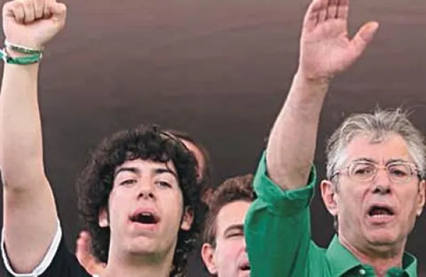 Renzo Bossi z očetom Umbertom Bossijem