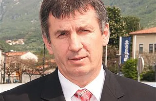 Štefan Činč na dvome v resnost vlagateljev pravi, da se bodo Američani kmalu že sami predstavili javnosti