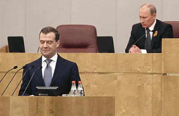 Dmitrij Medvedjev in Vladimir Putin