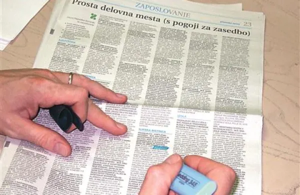 Na Zavodu RS za zaposlovanje je bilo aprila prijavljenih 109.084 brezposelnih oseb, kar je 1,6 odstotka manj kot marca in 2,2 odstotka manj kot aprila lani