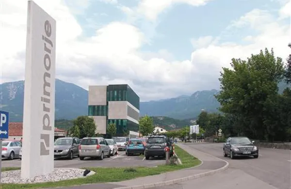 NLB, največja upnica, naj bi zahtevala stečaj Primorja Holdinga, kjer je največji lastnik Dušan Črnigoj