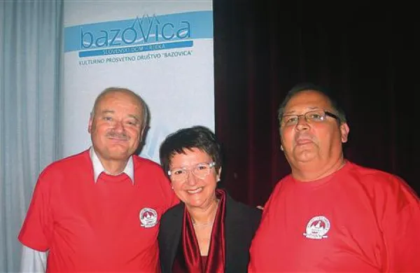 Trije predsedniki: Darinka Dekleva, PD Snežnik, Milan Grlica (desno), SKD Bazovica, in  Darko Mohar, prvi planinec Bazovice