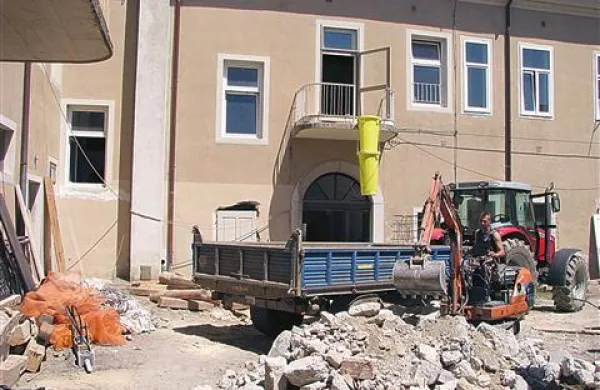 V nekdanjem vipavskem vrtcu bo od jeseni  knjižnica, prostor bo tudi za glasbeno šolo in druge uporabnike