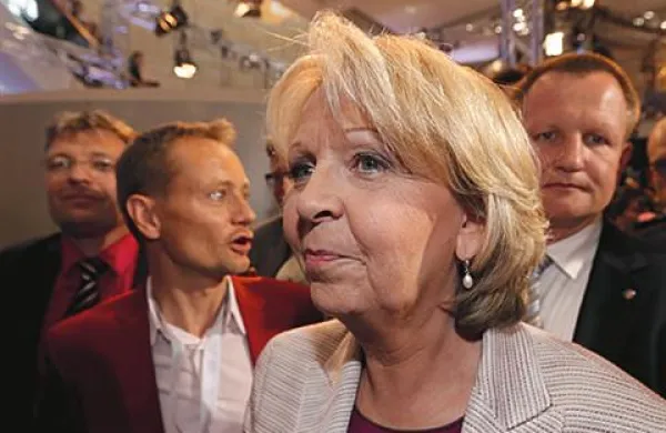 Hannerole Kraft, kandidatka SPD. Njena stranka že zdaj vodi zvezno deželo z Zelenimi in je s slednjimi še okrepila svoj položaj v zvezni deželi Severno Porenje-Vestfalija. 