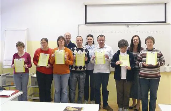 Dva varovanca sta zbolela, sedmerica pa je s ponosom pokazala sveže diplome 