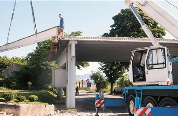 Nadstre&scaron;ek je končno padel