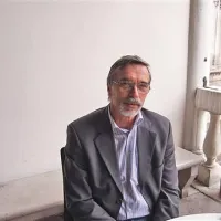 Janislav Ravnikar: “Urinska inkontinenca je dokaj pogosta in dobro ozdravljiva bolezen, a o njej ljudje ne govorijo, saj se je sramujejo. Če bi se začeli pravočasno zdraviti, ne bi bežali v osamo in bi neprimerno kakovostneje živeli.”  