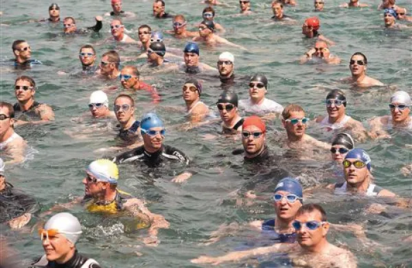 Tako so se na start koprskega triatlona pripravljali lani
