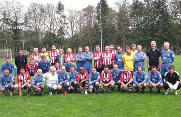 Nogometni veterani ND Gorice in PSV pred tekmo v Eindhovnu