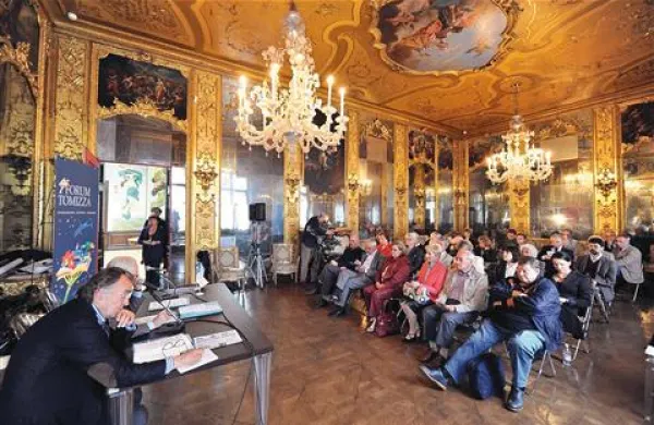 Forum Tomizza se je bleščeče začel v bleščeči palači Economo 