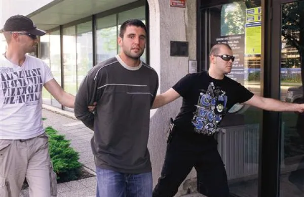 Kako se je končalo sinočnje zaslišanje, bomo poročali jutri