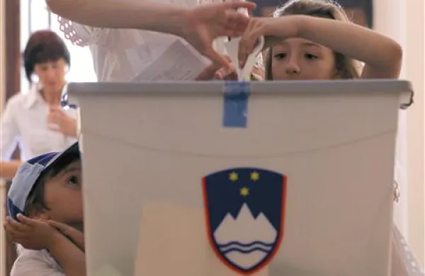 Že zgolj ob upoštevanju kvoruma bi bilo neveljavnih enajst od 19 doslej izvedenih referendumov