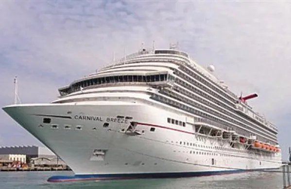 Na križarki Carnival Breeze so našli moškega s prerezanim vratom