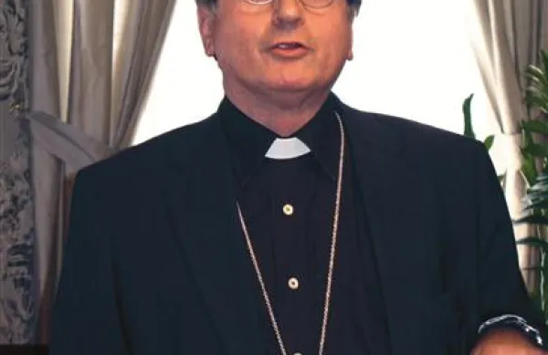 Apostolski nuncij v Sloveniji   Juliusz Janusz je povedal, da se bo Mariborska nadškofija morala znajti sama, pri čemer ne izključuje zaplembe nadškofijskih nepremičnin