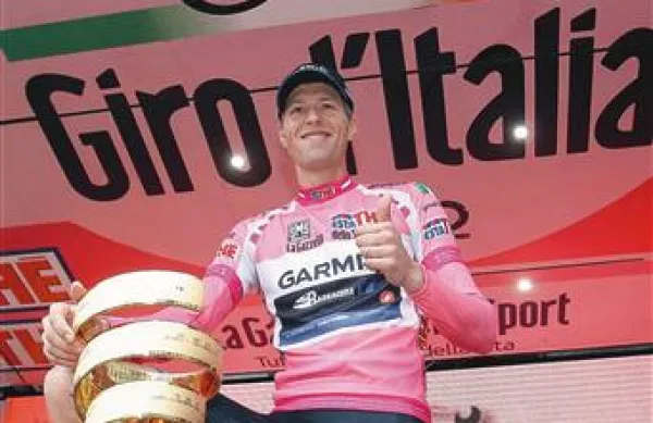 Ryder Hesjedal je Kanadi prikolesaril prvo zmago na Giru