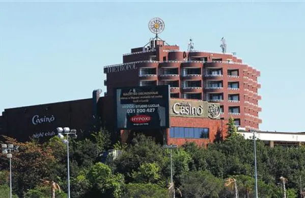 Casino Portorož je odpustil 84 zaposlenih, največ krupjejev
