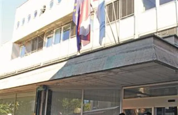 Tisti, ki so  med letom plačali previsoko akontacijo dohodnine, bo Durs  na bančne račune vrnil denar