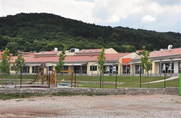 Starši so vrtcu Sežana dolžni več kot 40.000 evrov,   13.646  evrov lanskih dolgov pa je vrtec neplačnikom že odpisal