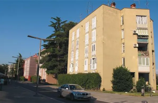 Cene stanovanj v prvem četrtletju zdrsnile za &scaron;tiri odstotke
