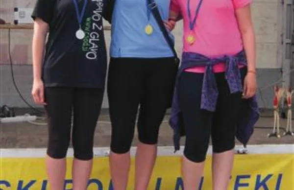 Deklice 1997: Urška Godina, Megi Avsec, Tjaša Ludvik