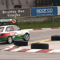 Veteran Slavko Komel se je v finalu odlično upiral Vodopivcu