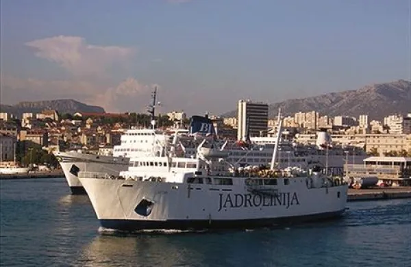 Prevoz s trajekti bo turiste na Hrvaškem krepko udaril po žepu