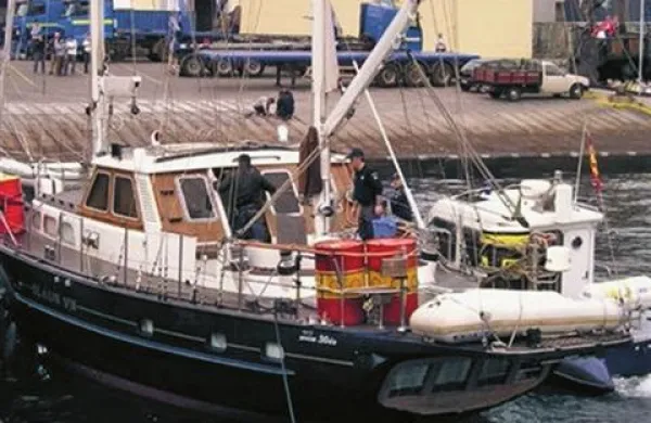 Na jadrnici Blaus VII so februarja 2007 pri Madeiri zasegli več kot dve toni kokaina. Tudi to naj bi bil eden od poslov italijansko-bolgarske kriminalne naveze. 