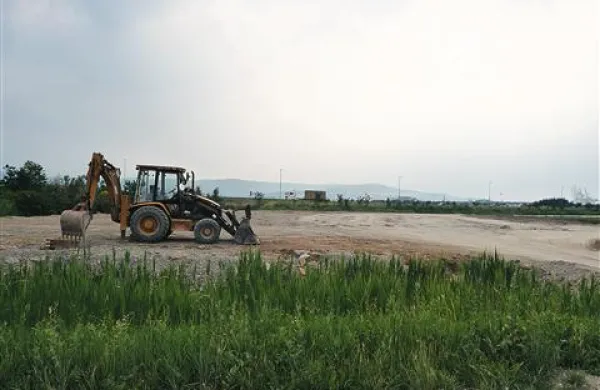 Spet novo nasutje materiala