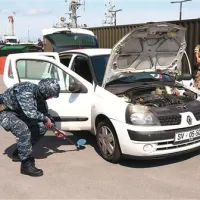 Prikaz  postopka ob prihodu v vojaško pomorsko bazo