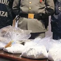 V  italijanskem pristanišču Gioia Tauro so zasegli skoraj tono kokaina