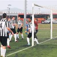 Mimo številnih igralcev Bilj je žoga gažonskega kapetana Davorja Tomljanovića končala v njihovi mreži za  1:0