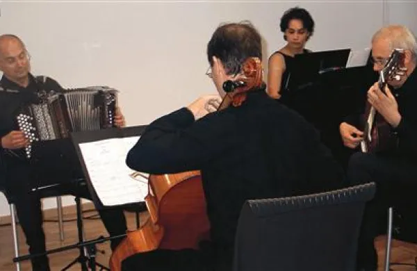 Zoran Lupinc, Igor   Starc in Peter Filipčič s pianistko Vjekoslavo  Miculinić