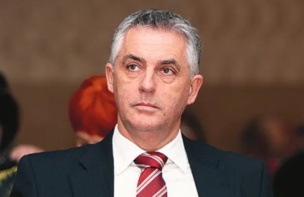 Minister za zdravje Tomaž Gantar pravi, da zbornica zdravstvene in babiške nege nima več javnih pooblastil
