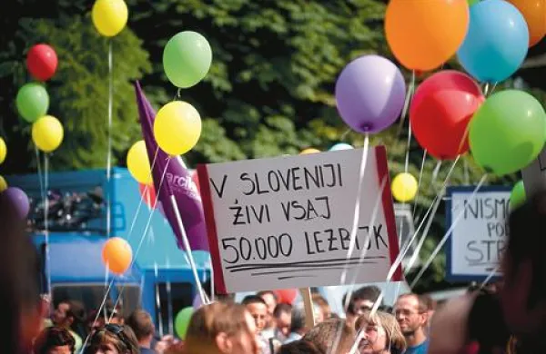 Zaradi spodbujanja sovraštva in pozivanja k nasilju do udeležencev parade ponosa je sodišče obsodilo 24-letnika iz okolice Kopra