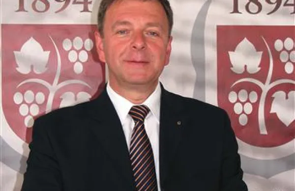 Boris Jež: “Moj izziv je,  da postane Klet  Vipava to, kar je nekoč bila,  vodilna klet v regiji.”  