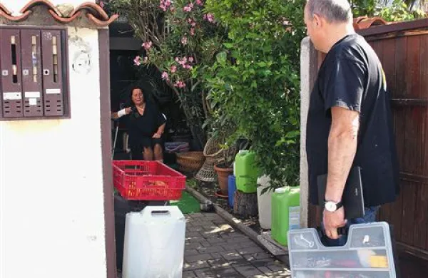 Milanka Mlakar je nekaj dni po operaciji zaradi raka morala zapustiti svoje stanovanje 