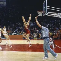 Sovjetska zveza je v sporni končnici v finalu OI leta 1972 prekinila ameriško prevlado pod koši