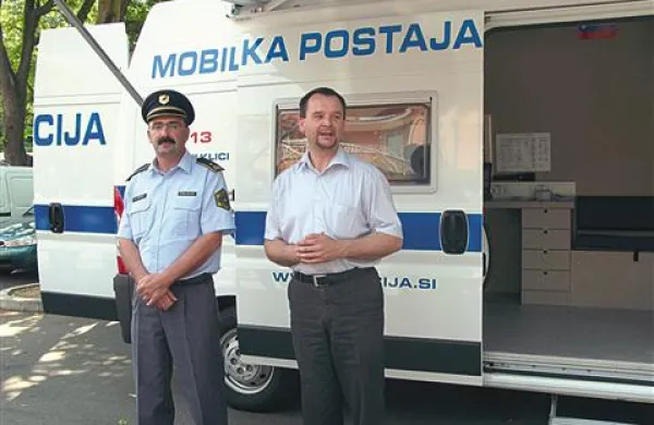 Mobilna policijska postaja