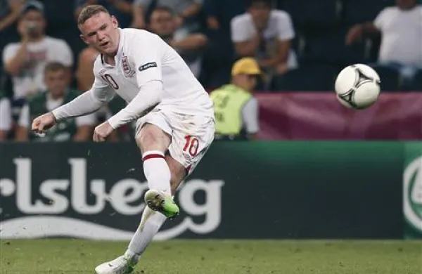 Napako ukrajinske obrambe je v 48. minuti izkoristil Wayne Rooney in dosegel edini zadetek na včerajšnji tekmi
