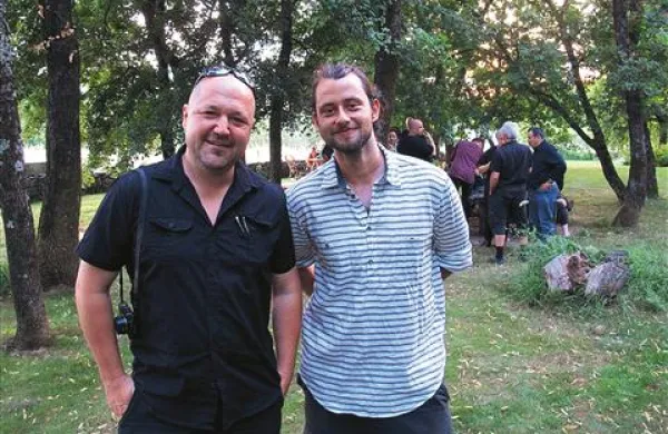 Ustvarjalca filma  Matej Mljač in  Boris Bezić pred projekcijo v Kazljah