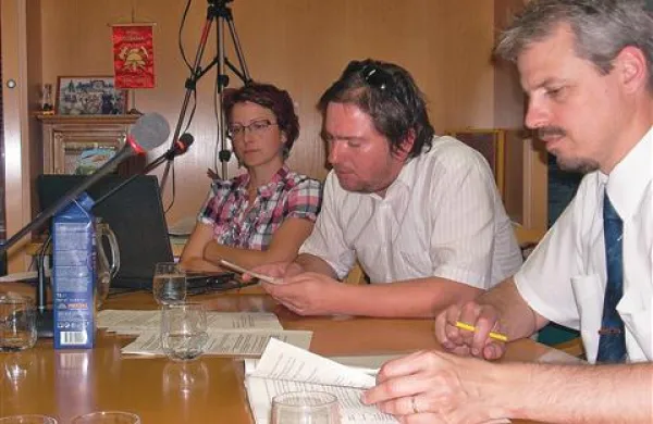 Direktor RRA Notranjsko-kraške regije Boštjan Požar (v sredini) meni, da bi bila garancijska shema dobrodošla za del gospodarstva